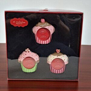 NEW IN BOX: St. Nicholas Square Cupcake Ornament Frames - 3 Frames (3" X 3")